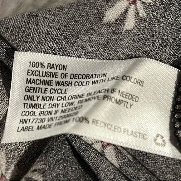 Floral cold shoulder short sleeve loose fit dress - Picture 11 of 13